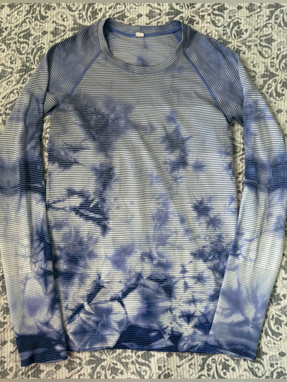 Lululemon striped and tie dye white periwinkle workout top
